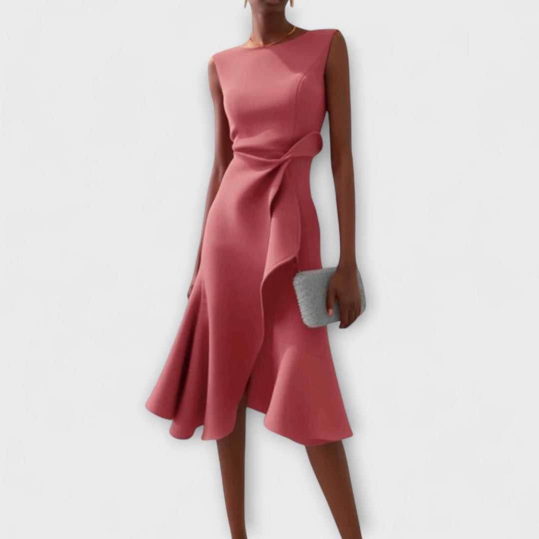 Silhouette™ Elegant Maxi Dress – Sculpted Waist & Flowing Fit