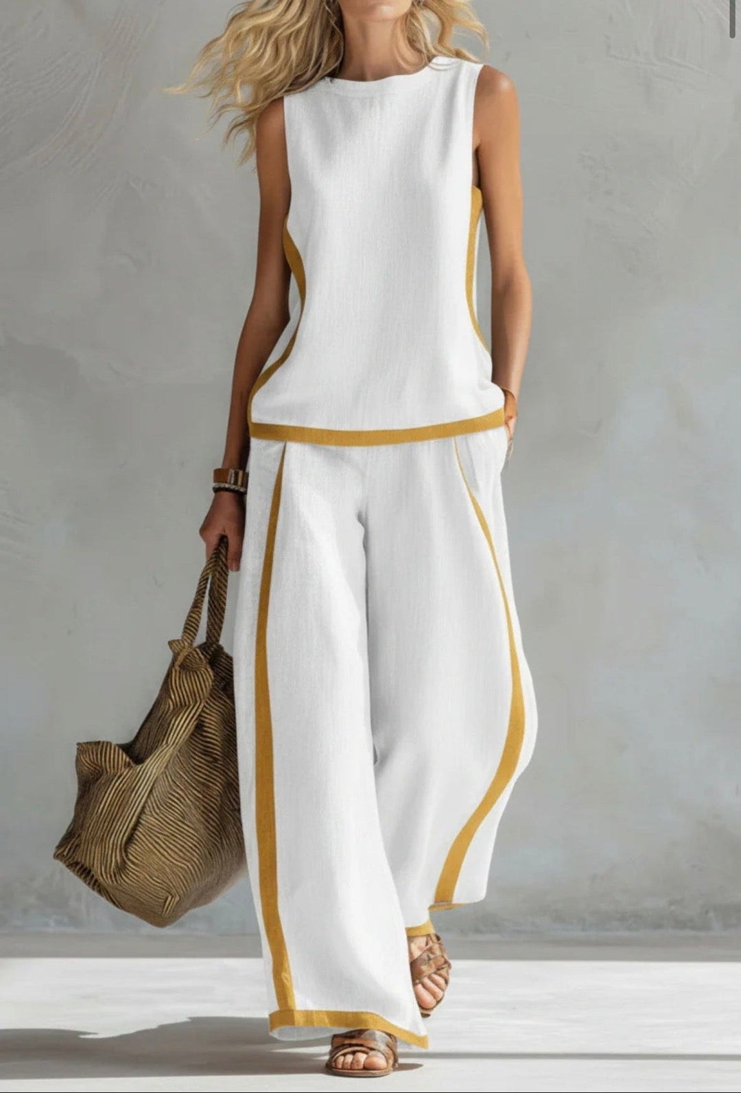 Leila™ Luxe Linen Two-Piece Set – Breathable Fit & Effortless Elegance