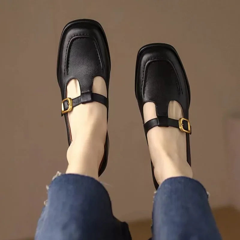 Ysolenne - T-Strap